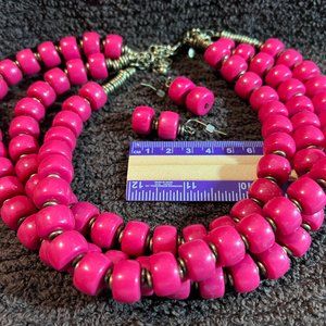 Pink beaded necklace and earrings set